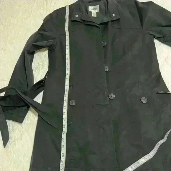 Old Navy Black Rain Coat - size Medium‎ - Picture 4 of 5